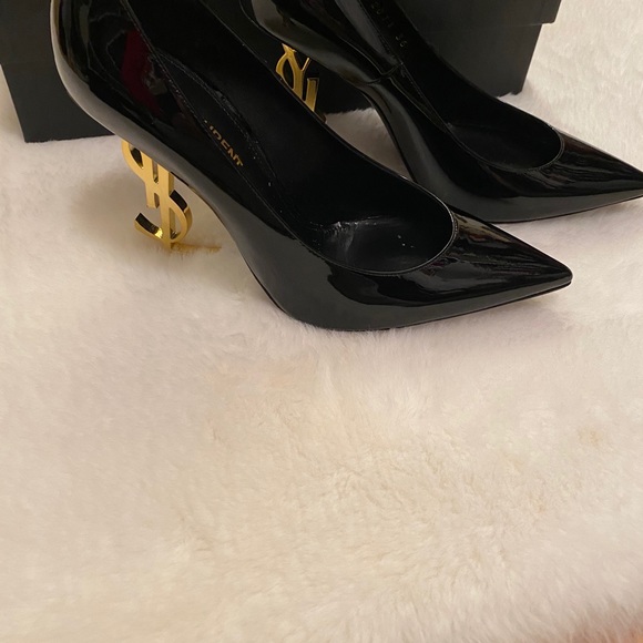 Saint-Laurent - Picture 2 of 9